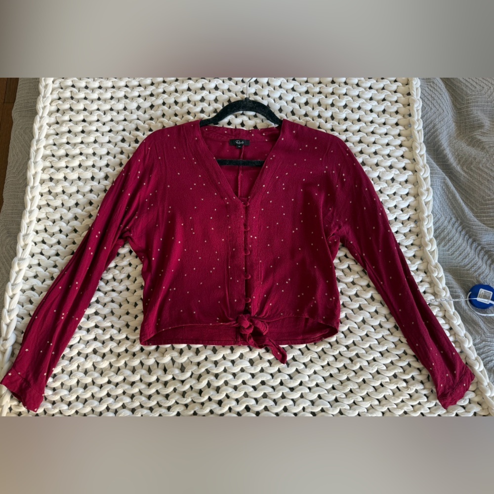 Rails Red Star Print Cropped Top | Tie-Front Detail | Casual Chic | Size XS